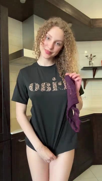 Zoeycurly Clip #6ntMC3