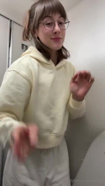 Jules_arii Clip #3yTBA4