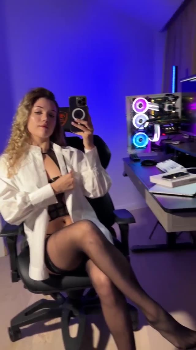Badte4cher Clip #42rLTy