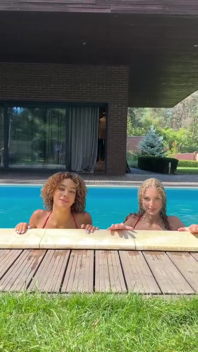 Zoeycurly Clip #8KVJwA
