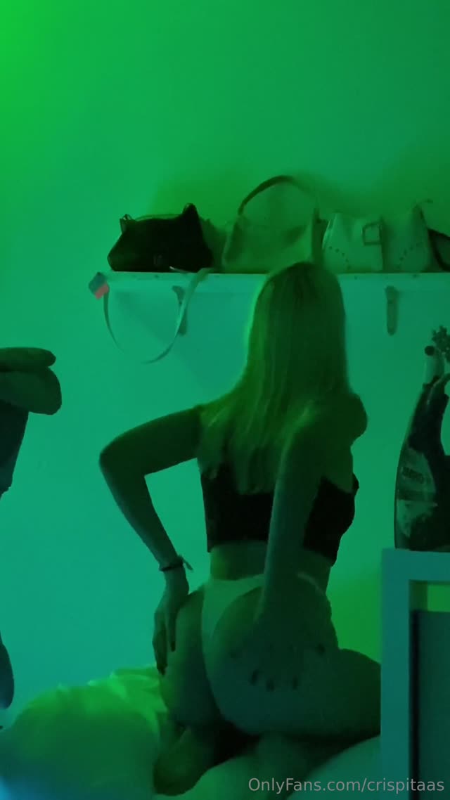 Crisnubito Clip #5n3NXM