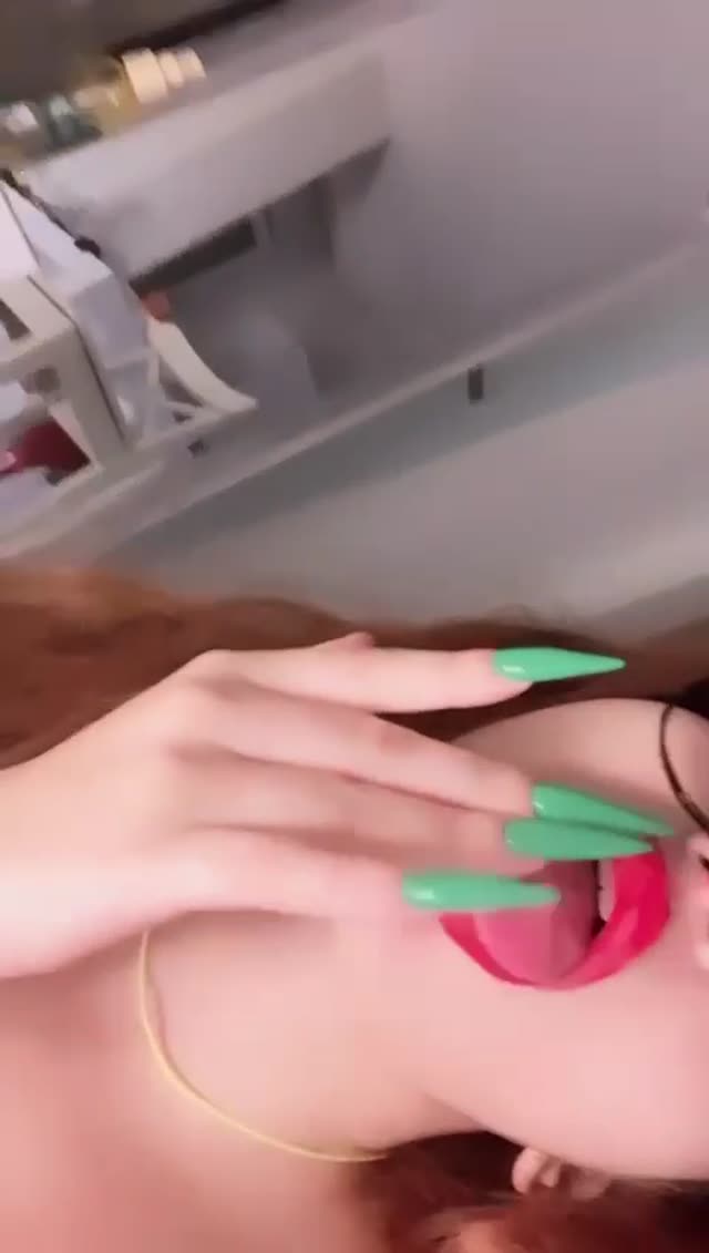 Hellodespina1 Clip #87VJr3