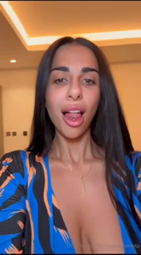 Sarasfamurri Clip #3vfaNq