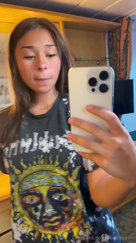 Sophieraiin Clip #8wdK2D